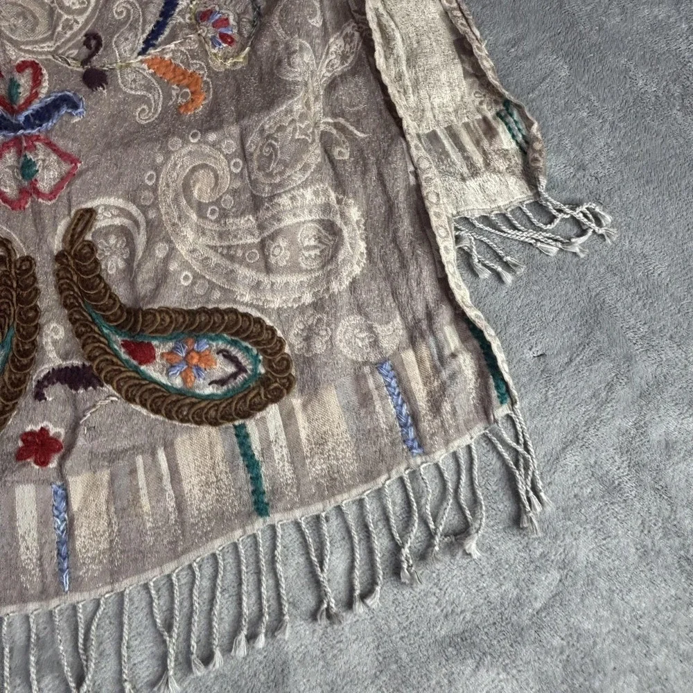 Pashmina Shawl Wrap Womens‎ Gray Paisley Embroidered Tassel Fringe Boho India